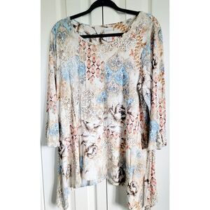 Chico's Zenergy 2 T-Shirt 3/4 Sleeve Pullover Top Multicolor & Design Side Angle